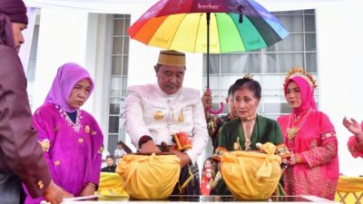 Pj Gubernur Ikuti Ritual Mappacekke Wanua Sebelum Perayaan HUT Palopo Ke-22