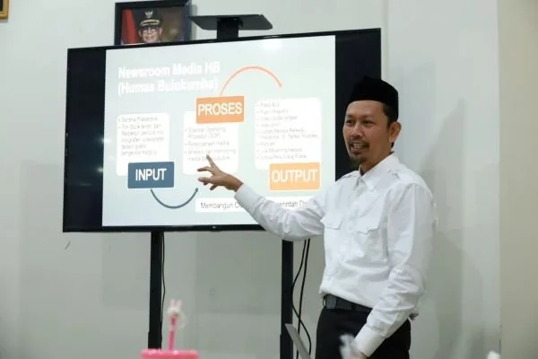 Dinas Penanaman Modal dan Pelayanan Terpadu Satu Pintu (DPMPTSP) Kabupaten Bulukumba menggelar kegiatan pembekalan bagi Tim Pengelola Media Sosial. (Dok: Ist)