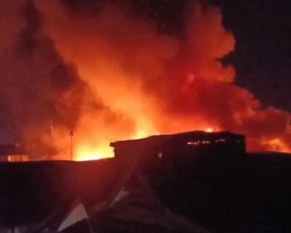 Suasana Kebakaran di Kandea Kota Makassar (Dok: Ist).