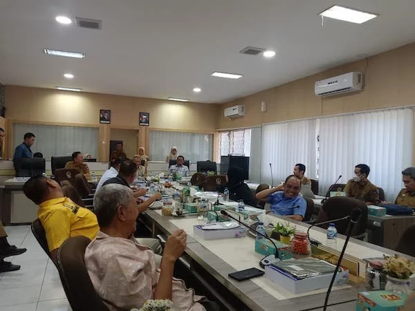 Rapat LKPJ DPRD Sulsel Bersama Dinas Bina Marga (Dok: Sinta KabarMakassar).