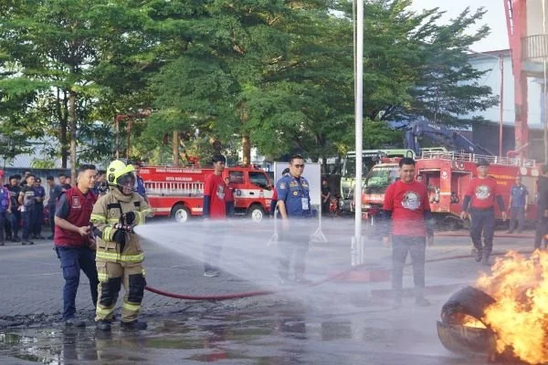 Suasana Peluncuran Api Bahari (Dok: Ist)