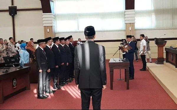 Pelantikan 7 Komisioner KPID Sulsel di Kantor Gubernur Sulsel (Dok: Nofi KabarMakassar)