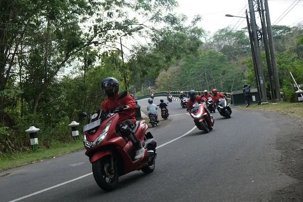 Asmo Sulsel hadirkan promo awal tahun 2026 dengan DP ringan dan gratis angsuran untuk berbagai tipe motor Honda (Dok: Ist)