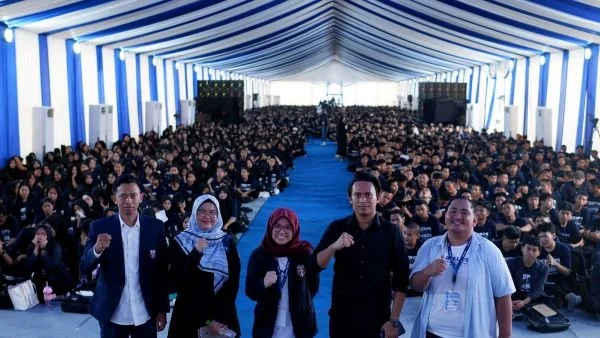 Sebanyak 4.653 mahasiswa baru Unibos resmi dikukuhkan (Dok : Ist).
