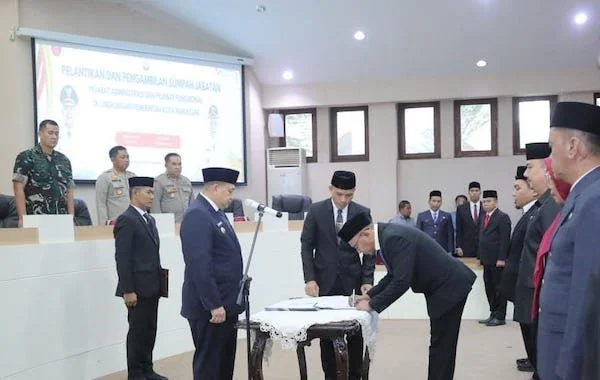 Wali Kota Makassar, Munafri Arifuddin (Appi),  saat Melantik Jaksa Asrul Alimina (Dok: Ist).