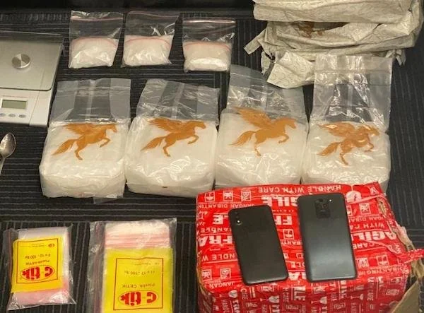 Barang Bukti Narkoba Jenis Sabu Di Perlihatkan