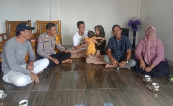 Problem solving yang dilakukan Bhabinkamtibmas desa Batu Ampa (Dok : Ist).
