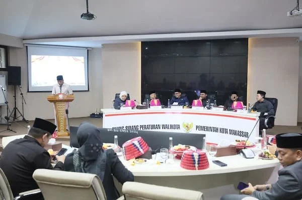 Juru Bicara Banggar, Ray Suryadi saat Membacakan KUA-PPAS Tahun Anggaran 2026, (Dok: Sinta KabarMakassar).