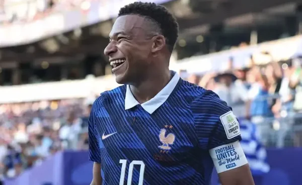 Kylian Mbappe merayakan golnya ke gawang Paraguay yang memberi Prancis kemenangan 1-0 dan tiket perempat final Piala Dunia 2026. (Foto: fifa)