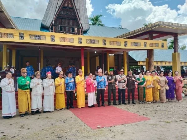 Penjabat Gubernur Sulsel, Prof Zudan Arif Fakrulloh saat menghadiri HUT ke-16 Kabupaten Toraja Utara (Dok : Jerni KabarMakassar).