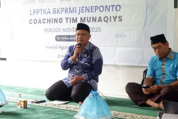 Pj Sekda Jeneponto, Maskur, saat meresmikan pembukaan kegiatan Seleksi dan Coaching Persiapan Munaqasyah ke-52 Lembaga Pembinaan dan Pengembangan Taman Kanak-kanak Al-Qur’an. Dok. Ist