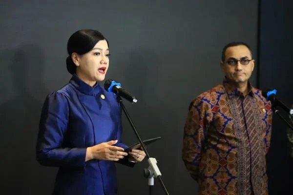 Ketua Dewan Komisioner OJK, Friderica Widyasari Dewi (Dok: Ist)
