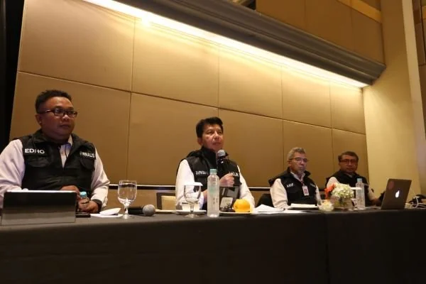 Kepala Otoritas Jasa Keuangan (OJK) Sulawesi Selatan dan Barat, Darwisman (Dok : Hanifa KabarMakassar).