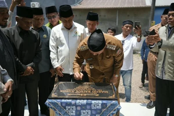 Wali Kota Makassar, Munafri Arifuddin saat meresmikan Mesjid (Dok: KabarMakassar)