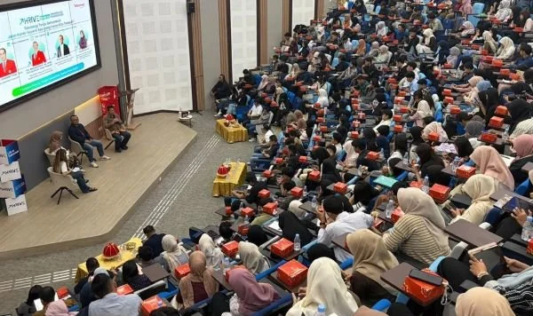 Career Talkshow bertema "Teknologi Terus Bertumbuh: Jalan Karir Seperti Apa yang Harus Kita Tempuh?" yang digelar Telkomsel dalam THRIVE Goes to Universitas Hasanuddin (Dok: Ist)