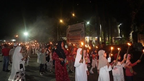 Pawai obor Bukit Baruga menyambut Tahun Baru Islam 1 Muharram (Dok: Ist)