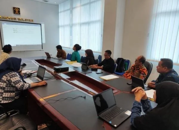 Kanwil Kemenkum Sulsel memfasilitasi rapat harmonisasi Rancangan Peraturan Wali Kota (Perwali) Makassar tentang Pengembangan Ekonomi Kreatif. Dok. Ist