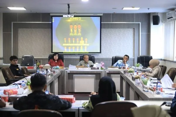 Rapat Kerja Bersama Komisi D DPRD Sulsel, (Dok: KabarMakassar).