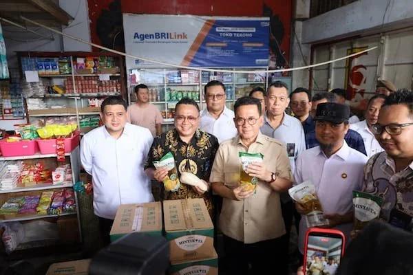 Suasana Wali Kota Makassar, Munafri Arifuddin, mendampingi Menteri Perdagangan RI, Budi Santoso dalam kunjungan kerja (Dok: Ist).