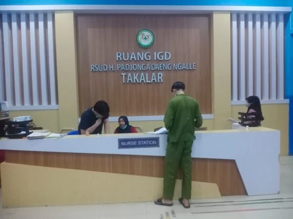 Suasana pelayanan RSUD H Padjonga Daeng Ngalle milik Pemkab Takalar.