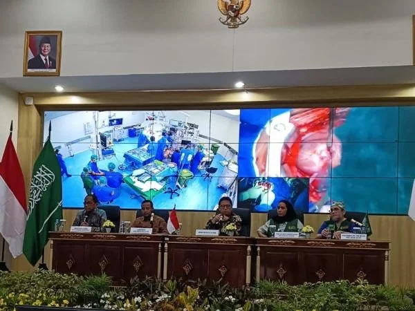 Konfresi Pers Layanan Operasi Jantung RSUP Dr. Wahidin Sudirohusodo Makassar, (Dok: Sinta KabarMakassar).