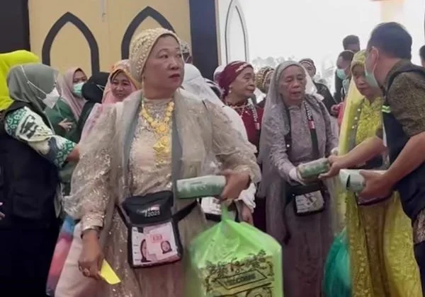Kepulangan 344 Jamaah Haji asal Kabupaten Jeneponto saat tiba di Masjid Agung. (Ist).