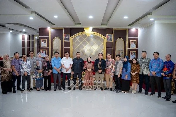 Jajaran Pemkot Palopo saat menerima kunjungan BPK Sulsel (dok. Ist)