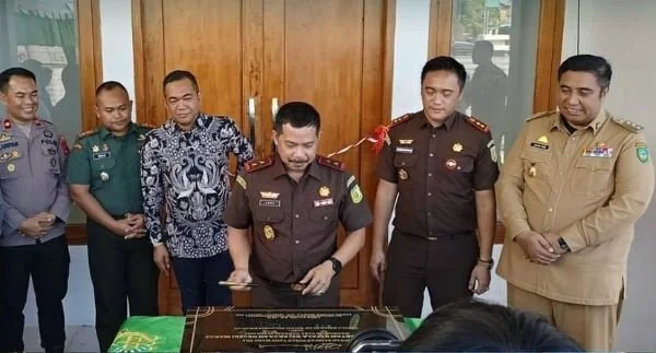 Peresmian Rumah Jabatan Kepala Kejaksaan Negeri Maros yang terletak di Samping kantor DPRD Maros (Dok : ist).