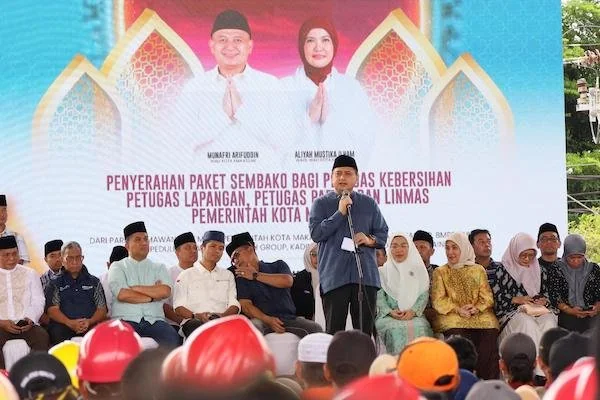 Wali Kota Makassar, Munafri Arifuddin dalam penyaluran 7.640 paket sembako (dok ist)