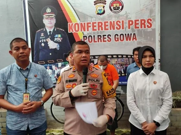 Polres Gowa saat memberikan keterangan pers terkait kasus rudapaksa di Gowa (Dok : Ist).