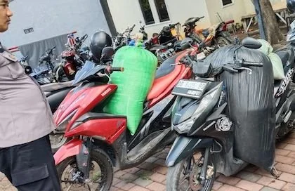 barang bukti pelaku penjual miras ke wilayah Makassar (Dok:Ist)