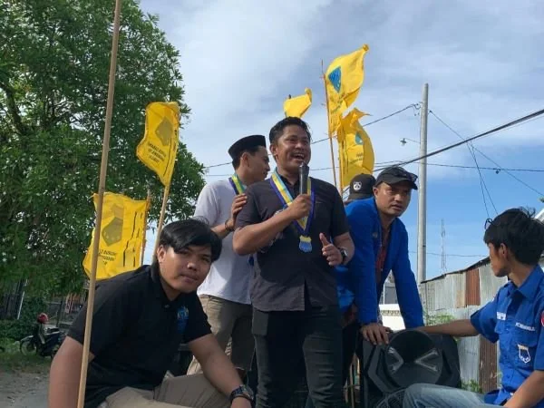 Wakil Ketua II PMII Cabang Mamuju Reza saat menyampaikan aspirasi (Dok : Ist).