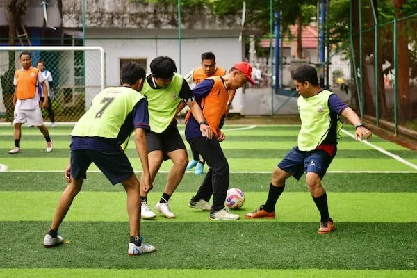 Fun futsal tim Pemprov Sulsel bersama tim jurnalis di Rumah Jabatan Gubernur Sulsel (Dok: Ist)