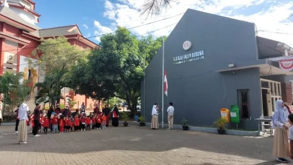 Sekolah Alam Bosowa Gelar Upacara Penaikan Bendera Merah Putih (Dok : Ist).