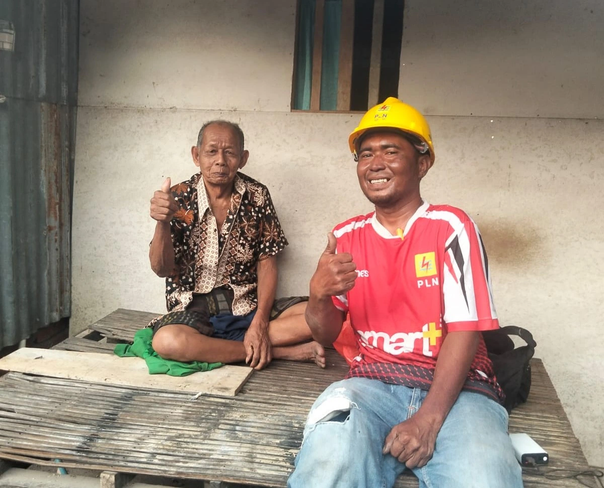Program Light Up The Dream bukan sekadar bantuan penyambungan listrik, melainkan upaya menghadirkan harapan dan meningkatkan kualitas hidup masyarakat (Dok: Ist)