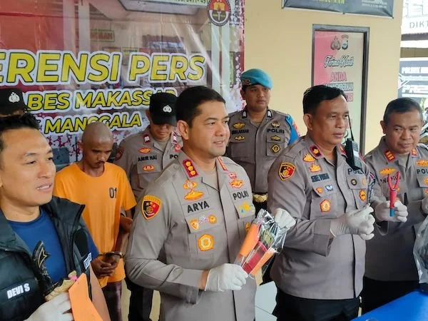 konferensi pers penangkapan pelaku penikaman di Manggala (Dok: Atri KabarMakassar)
