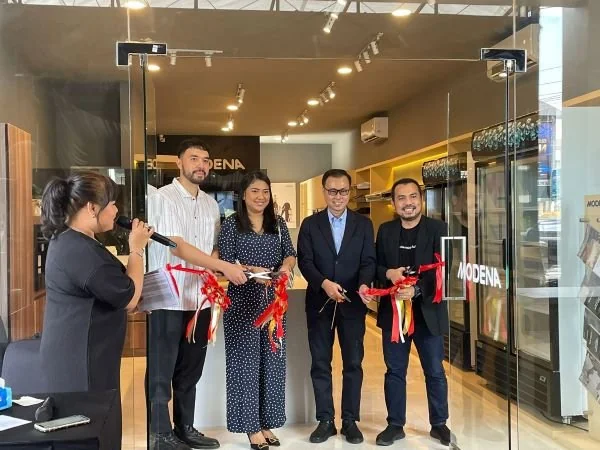 Modena Home Center (MHC) resmi membuka cabang baru di Makassar (Dok : Andini KabarMakassar).