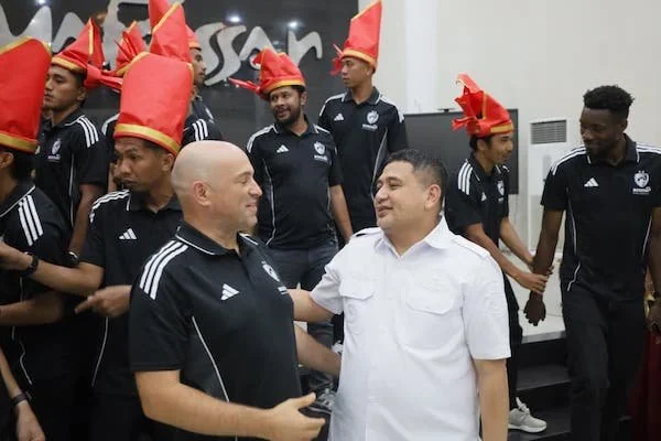 Wali Kota Makassar Munafri Arifuddin saat Menjamu PSM Makassar, (Dok: Ist).