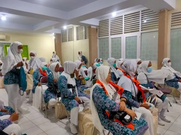 Jemaah haji embarkasi Makassar 2024 (Dok : Andini KabarMakassar).