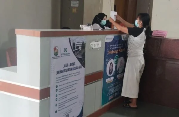 Layanan BPJS Kesehatan di RSUD Pongtiku. (Dok: KabarMakassar)