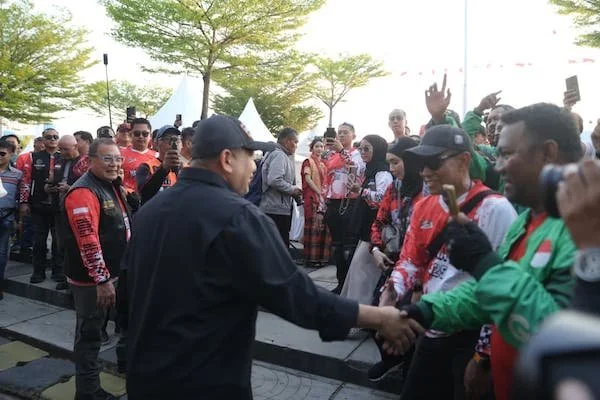 Wali Kota Makassar Munafri Arifuddin saat Menjamu Bikers, (Dok: Ist).