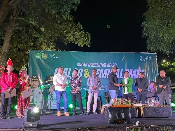 IPMA Lutim menggelar Dialog dan Temu Alumni dalam rangka Milad 2 Dekade yang berlangsung di Hotel Maxone (Dok : ist).