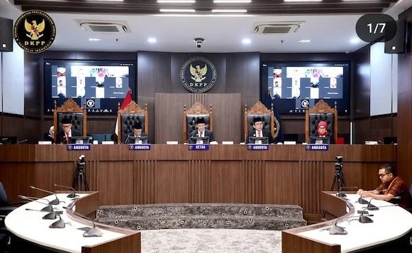Ilustrasi suasana persidangan DKPP, di ruang sidang DKPP, Jakarta. (Foto: Instagram DKPP)