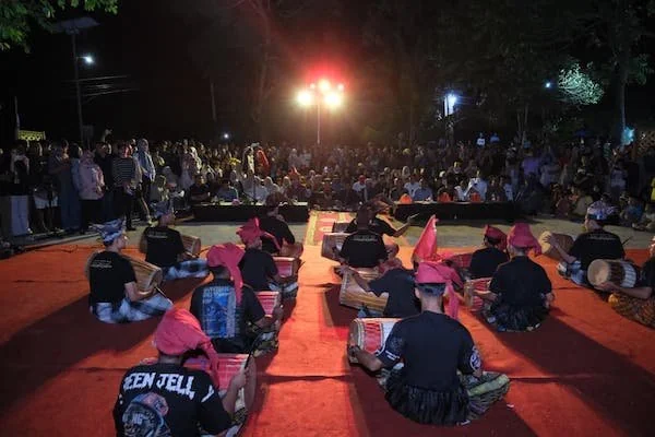 Suasana Pembukaan Sekolah Sinrilik (Dok: Ist).