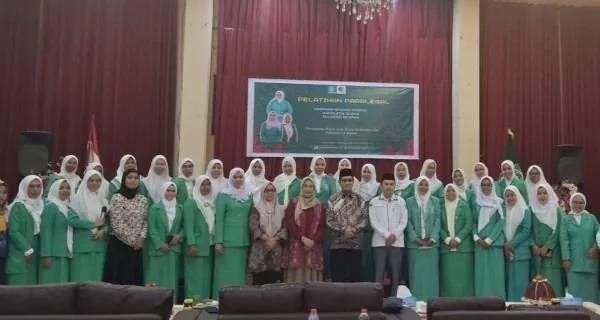 Pengukuhan Lembaga Konsultasi dan Pendampingan Perempuan dan Anak (LKP3A) Fatayat NU se-Sulsel (Dok : Ist).