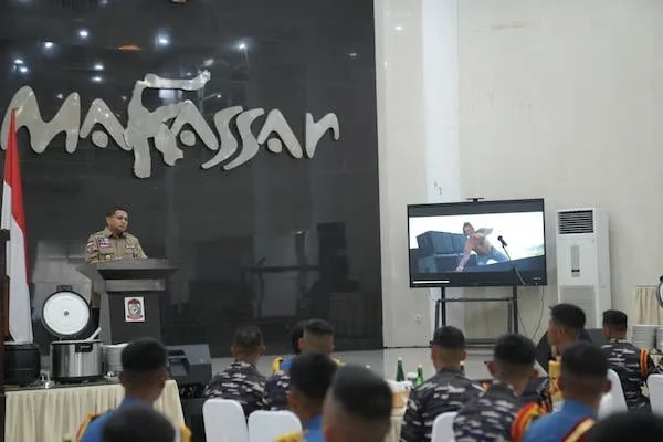 Rombongan Kirab Kota Taruna Akademi Angkatan Laut (AAL) Angkatan 72, (Dok: Ist).