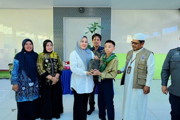 Edukasi Lingkungan dan Kesehatan di Sekolah Jadi Fokus Kunjungan Wagub Sulsel di Sidrap
