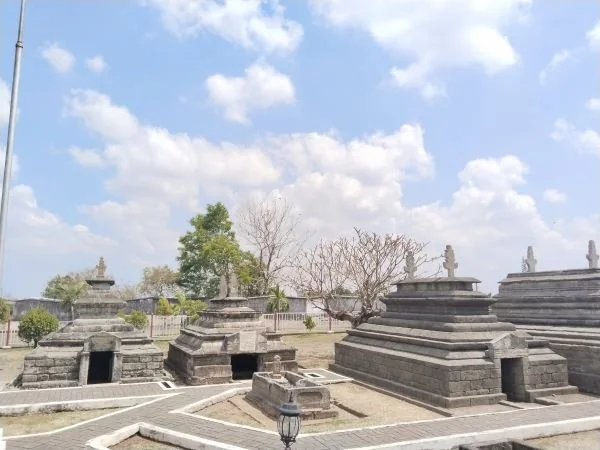 Kompleks Makam Pahlawan Nasional Sultan Hasanuddin yang terletak di Kelurahan Katangka, Kecamatan Somba Opu, Kabupaten Gowa (Dok : Gebi KabarMakassar).