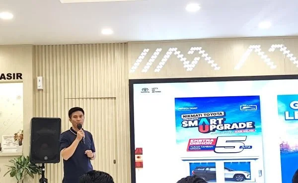 Branch Manager Kalla Toyota MaRi, Ariyanto dalam konferensi pers Toyota Seru, September Bersama Smart Upgrade (Dok : Hanifah KabarMakassar).