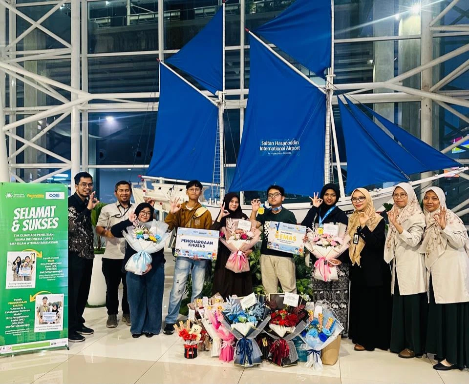 Prestasi diraih oleh tim riset SMP Islam Athirah Makassar di Olimpiade Penelitian Siswa Indonesia (OPSI) 2026 (Dok: Ist)
